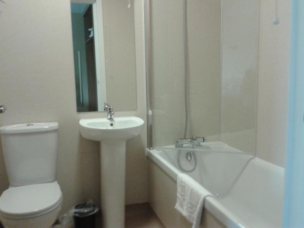 The Weigh Inn Lodges Терсо Стая снимка