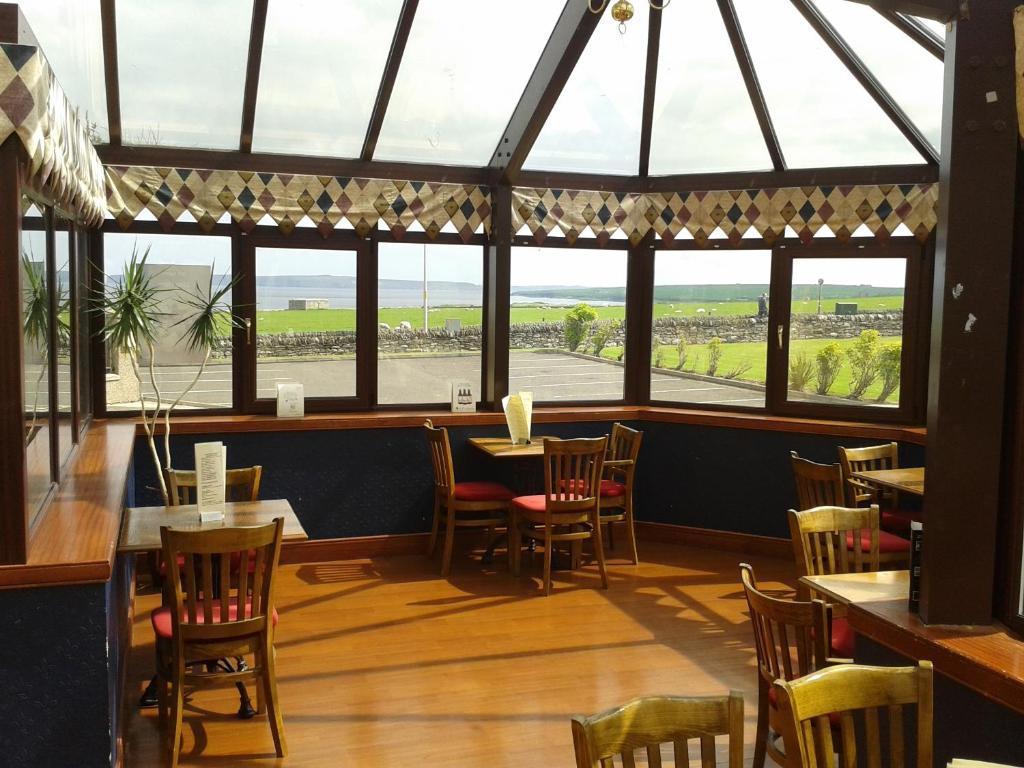 The Weigh Inn Lodges Терсо Екстериор снимка